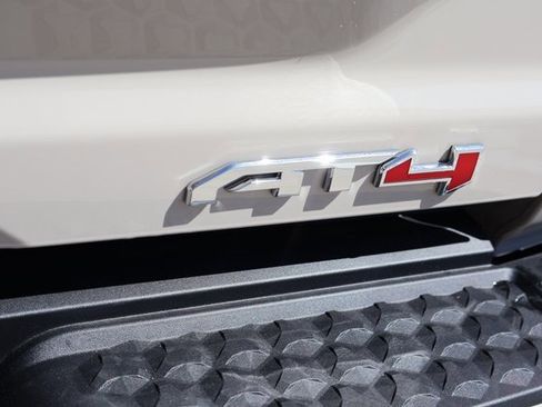 New 2026 GMC Canyon AT4 image 7
