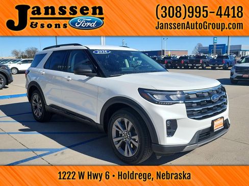 New 2026 Ford Explorer Active w/ Active Comfort Package image 4