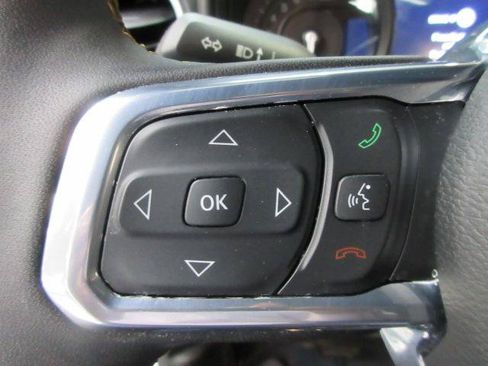 Used 2024 Jeep Wrangler Unlimited Sahara w/ Safety Group AWD/4WD image 17
