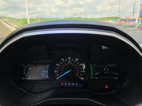 Used 2017 Ford Edge SEL w/ Equipment Group 201A AWD/4WD image 22