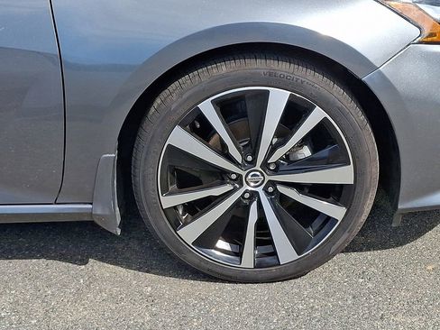 Used 2021 Nissan Altima 2.5 SR w/ SR Premium Package FWD image 8