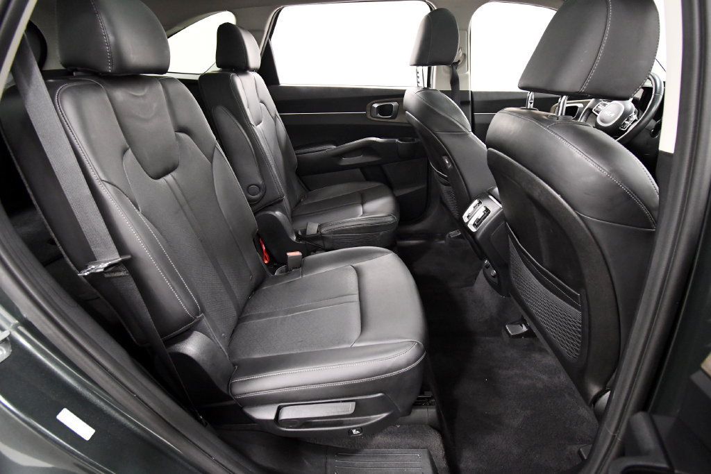 Certified 2023 Kia Sorento X-Line EX AWD/4WD image 18