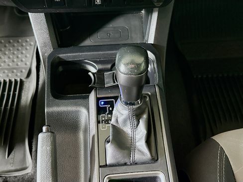 Used 2020 Toyota Tacoma TRD Off-Road image 21