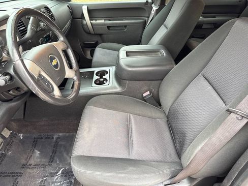 Used 2010 Chevrolet Silverado 1500 LT w/ Power Pack Plus AWD/4WD image 9