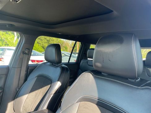 Used 2021 Jeep Grand Cherokee L Laredo image 16