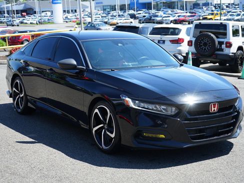 Used 2019 Honda Accord Sport image 7