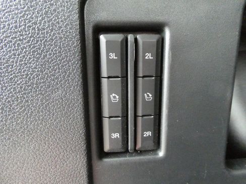 Used 2021 Ford Expedition Max Platinum image 19