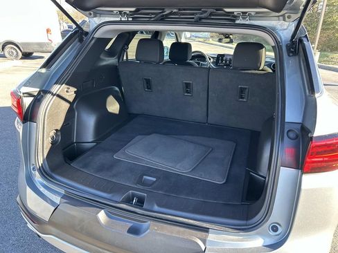 Used 2024 Chevrolet Blazer LT image 13