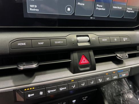 Used 2025 Kia K4 FWD image 30