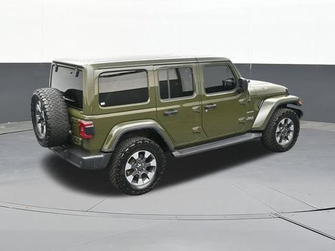 Used 2022 Jeep Wrangler Unlimited Sahara AWD/4WD image 64