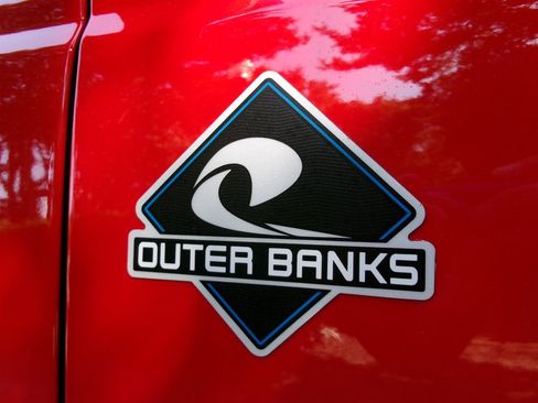 Used 2024 Ford Bronco Outer Banks AWD/4WD image 57