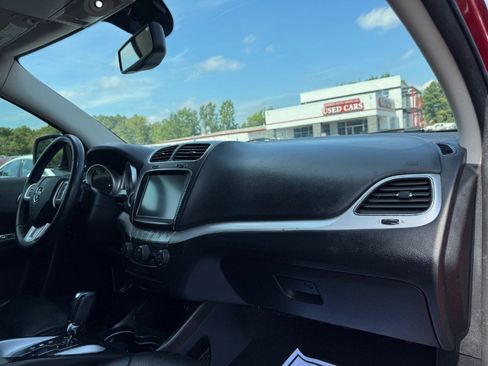 Used 2017 Dodge Journey GT FWD image 21