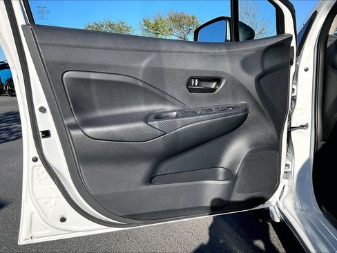 New 2025 Nissan Versa S image 10