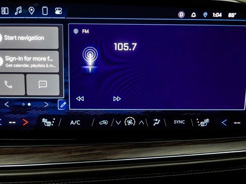 Used 2025 Chevrolet Suburban LT AWD/4WD image 26