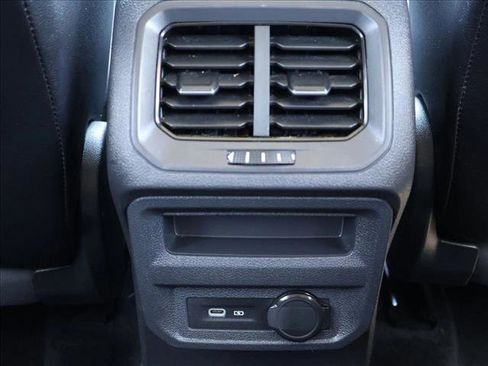 Used 2021 Volkswagen Tiguan SE R-Line AWD/4WD image 18