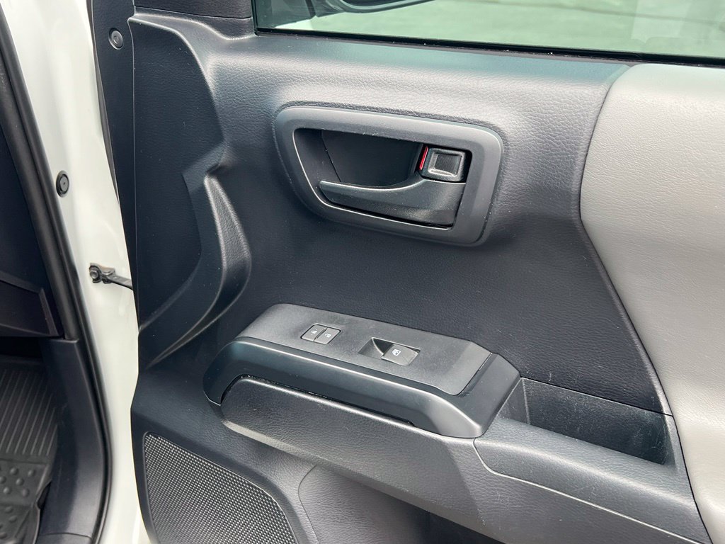 Used 2019 Toyota Tacoma SR w/ SR Convenience Package RWD image 17