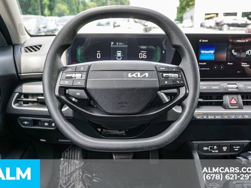 Used 2025 Kia K4 FWD image 28
