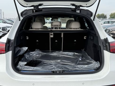 New 2026 Mercedes-Benz GLC 300 GLC 300 image 12