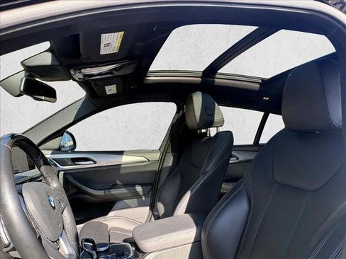 Used 2022 BMW X4 xDrive30i image 11