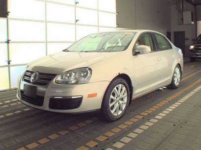 Used 2010 Volkswagen Jetta SE