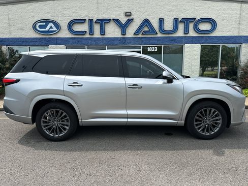 Used 2024 Lexus TX 350 FWD w/ Accessory Package (Z1) image 3