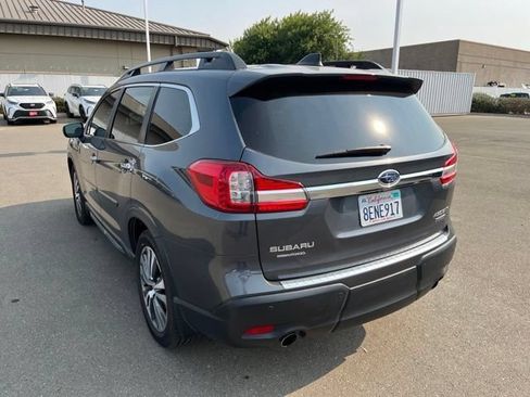 Used 2019 Subaru Ascent Touring AWD/4WD image 5