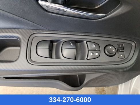 New 2025 Nissan Versa SV w/ Trunk Package image 18