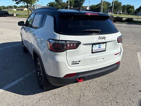 Used 2025 Jeep Compass Trailhawk AWD/4WD image 20