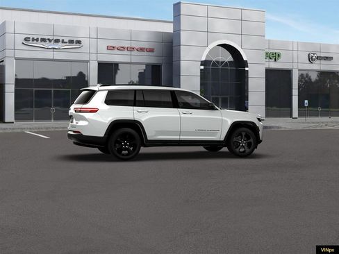 New 2026 Jeep Grand Cherokee L Limited w/ Limited Altitude Package AWD/4WD image 15