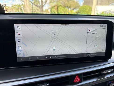 Used 2025 Kia Sorento S w/ Panoramic Sunroof Package image 18