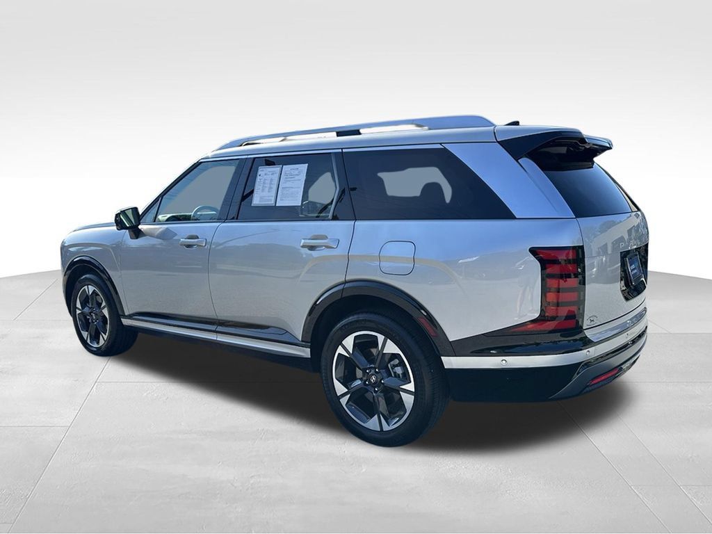 Used 2026 Hyundai Palisade Limited AWD/4WD image 5
