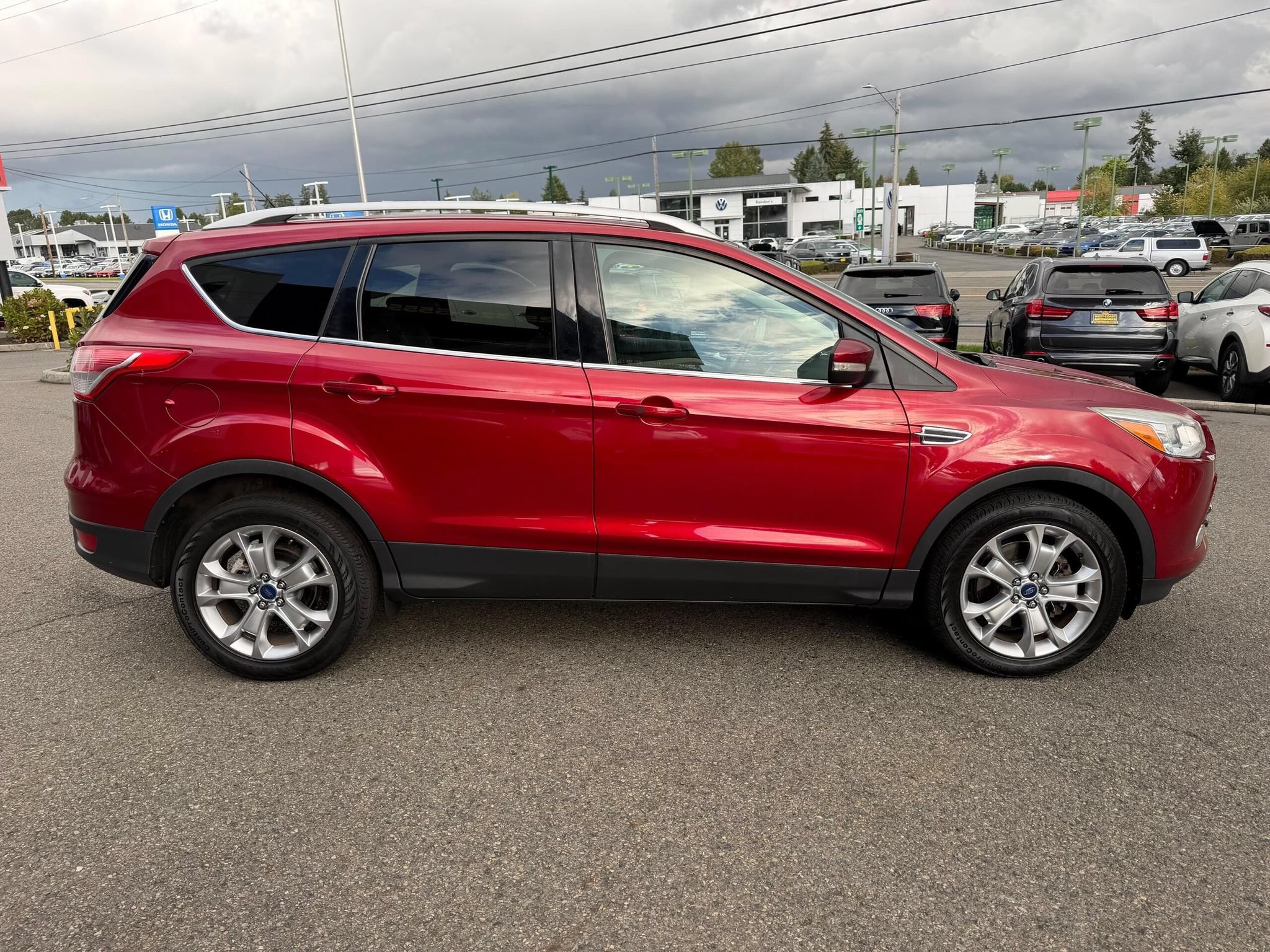 Used 2014 Ford Escape Titanium AWD/4WD image 10