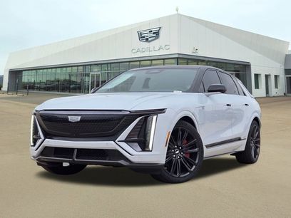 New 2026 Cadillac Lyriq V w/ Exterior Carbon Fiber Package
