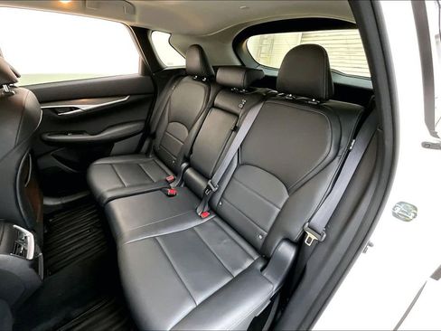 Certified 2025 INFINITI QX50 Luxe image 34