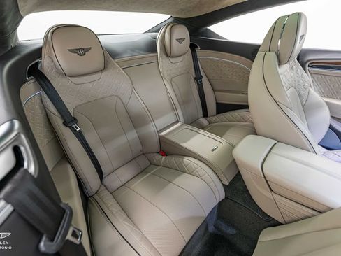 Used 2023 Bentley Continental GT V8 AWD/4WD image 25
