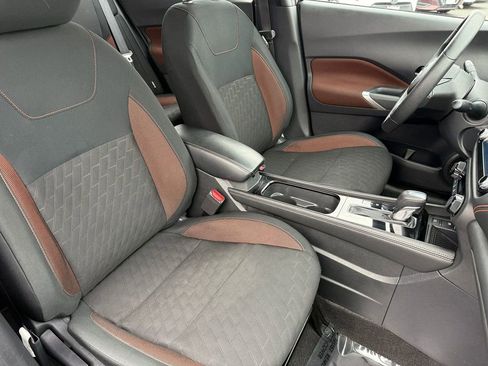 Used 2024 Nissan Kicks SR image 18