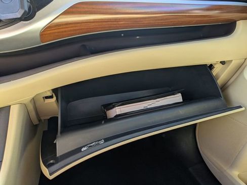 Used 2017 Toyota Highlander Limited image 21