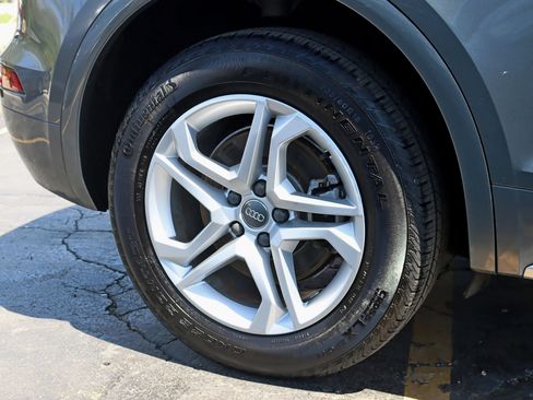 Used 2019 Audi Q5 2.0T Premium w/ Convenience Package AWD/4WD image 6