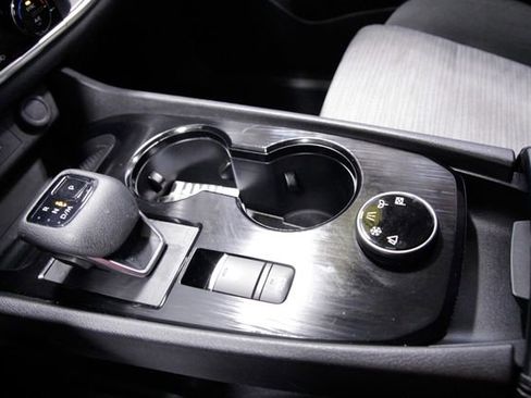 Used 2023 Nissan Rogue SV image 26