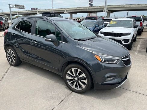Used 2017 Buick Encore Essence FWD image 1