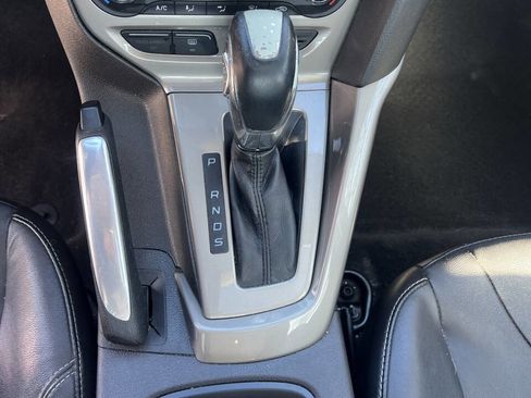 Used 2012 Ford Focus SEL image 19