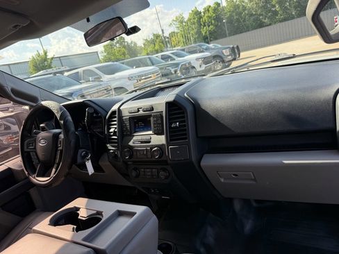 Used 2015 Ford F150 XL w/ Equipment Group 101A Mid RWD image 16