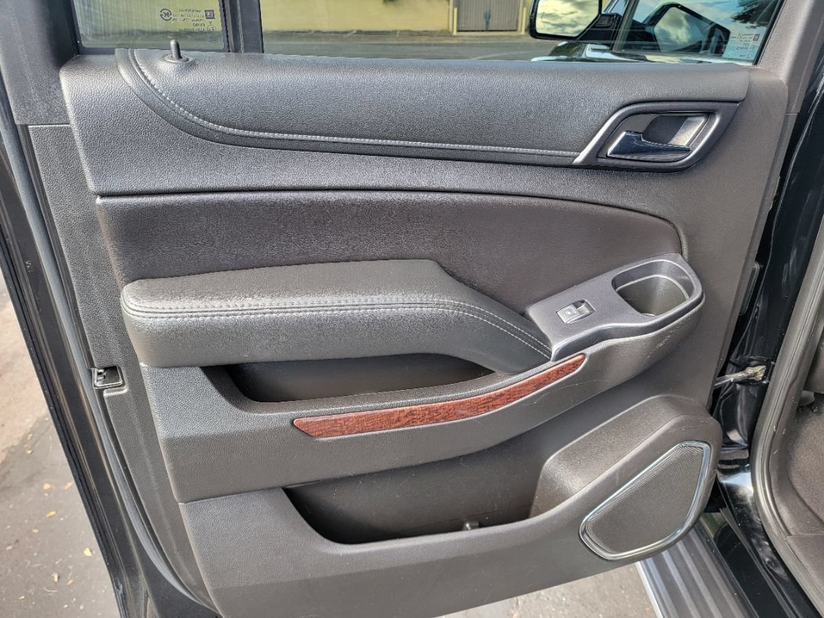 Used 2019 GMC Yukon XL SLT AWD/4WD image 25