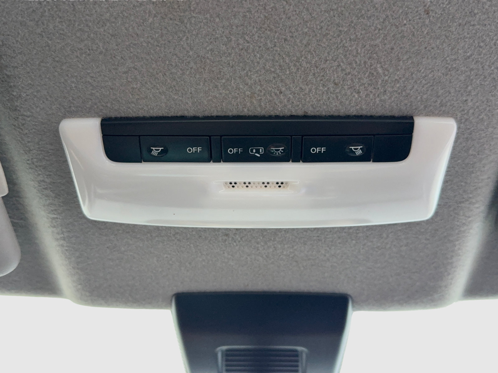Used 2023 Nissan Kicks S FWD image 36