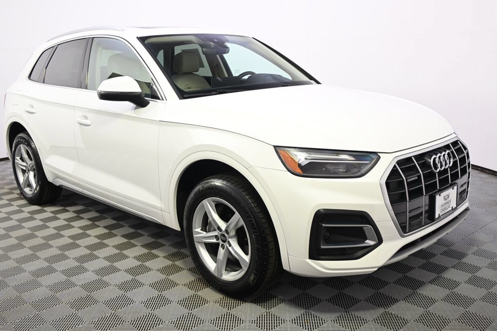 Used 2023 Audi Q5 2.0T Premium w/ Convenience Package AWD/4WD image 8