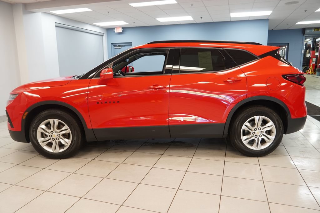 Used 2020 Chevrolet Blazer LT w/ Sound & Technology Package AWD/4WD image 2