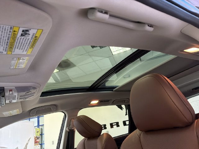 Used 2021 Subaru Ascent Touring AWD/4WD image 24