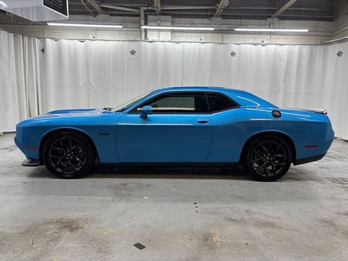 Used 2023 Dodge Challenger R/T w/ Blacktop Package image 2