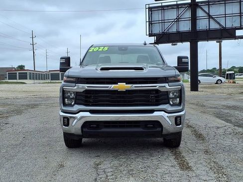 Used 2025 Chevrolet Silverado 2500 LT w/ Convenience Package AWD/4WD image 24