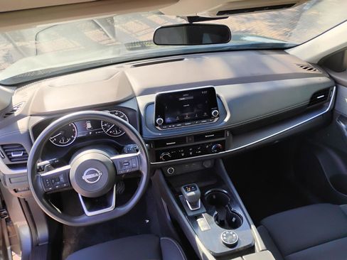 Used 2023 Nissan Rogue S AWD/4WD image 23